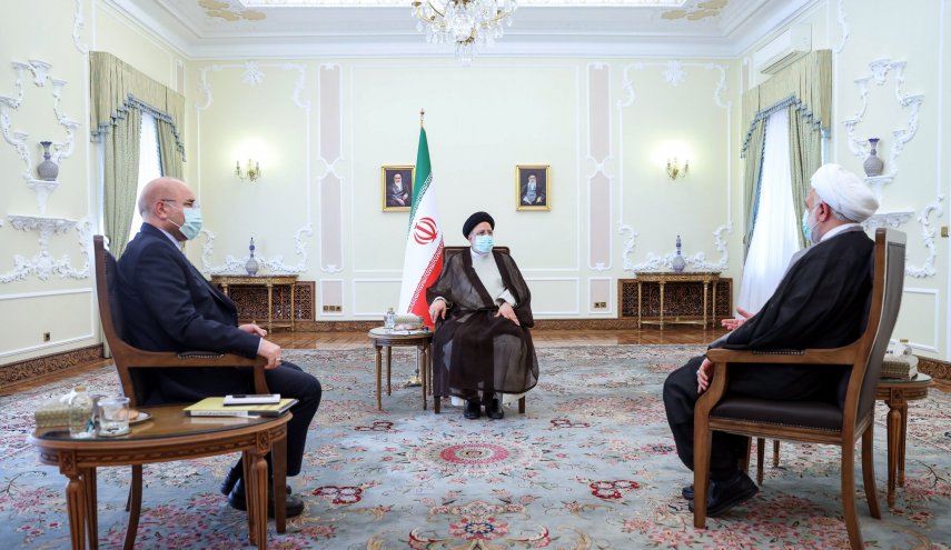 تاکید سران قوا بر تلاش بی‌وقفه مسئولان برای رفع مشکلات و تقویت امید در جامعه