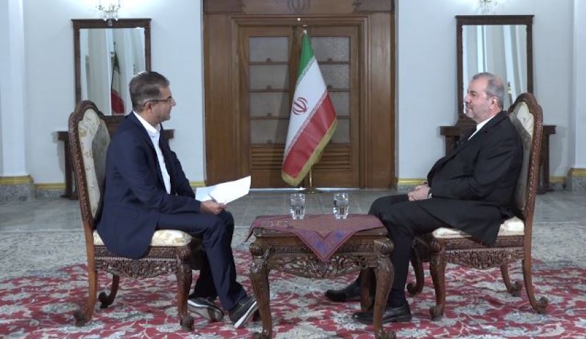 آل صادق در گفتگو با العالم: درباره امنیت ملی خود تعارف نداریم/ مذاکره با اقلیم کردستان برای مقابله با تروریست ها بی نتیجه بوده است/ پیشروی زمینی به کردستان عراق صحت ندارد/ تشریح جزئیات مذاکرات اخیر ایران با عراق/ توافق برای کنترل مرزهای ایران و اقلیم توسط حکومت مرکزی عراق/ با صدر رابطه مستحکمی داریم/ تماس مفتی عراقی با علمای اهل سنت زاهدان