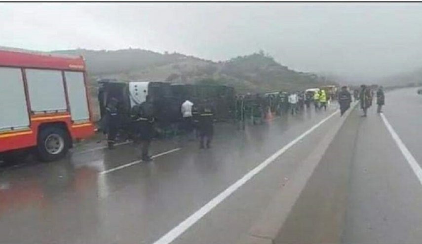 مصرع 11 شخصا على الأقل بحادث مروع في المغرب 