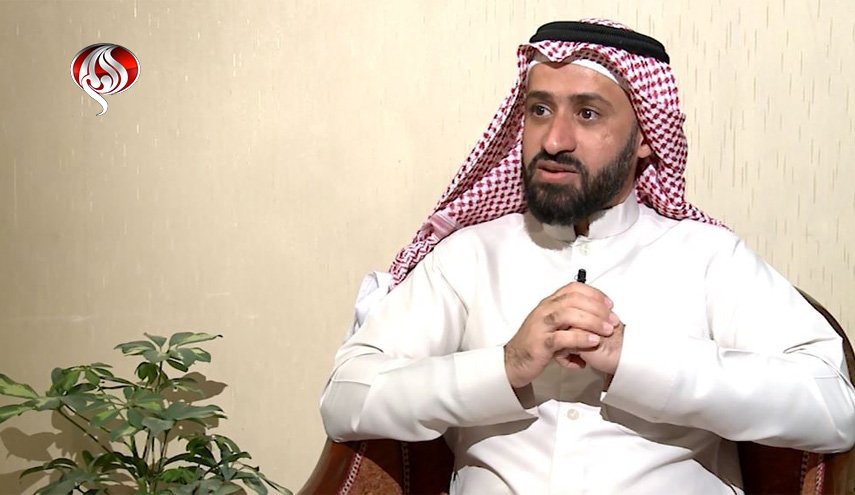 معارض سعودی در گفتگو با العالم: سلمان و پسرش ریشه فساد در عربستان هستند/ بن نایف را از پاهایش آویزان کردند!/ ایجاد مراکز فساد در مدینه و در جوار حرم رسول خدا/ رسانه‌های سعودی و غربی ناآرامی‌ها در ایران را وارونه جلوه می دهند/ رژیم سعودی کودک 12 ساله را تهدید به گردن زدن با شمشیر می‌کنند/ حکم اعدام به جرم لایک کردن در فیسبوک/ فروش زمین‌های مکه و مدینه به صهیونیست‌ها/ آمریکایی‌ها بر ریاض و ولیعهد تسلط دارند/ العالم صدای مظلومیت مردم ما را منتقل می کند