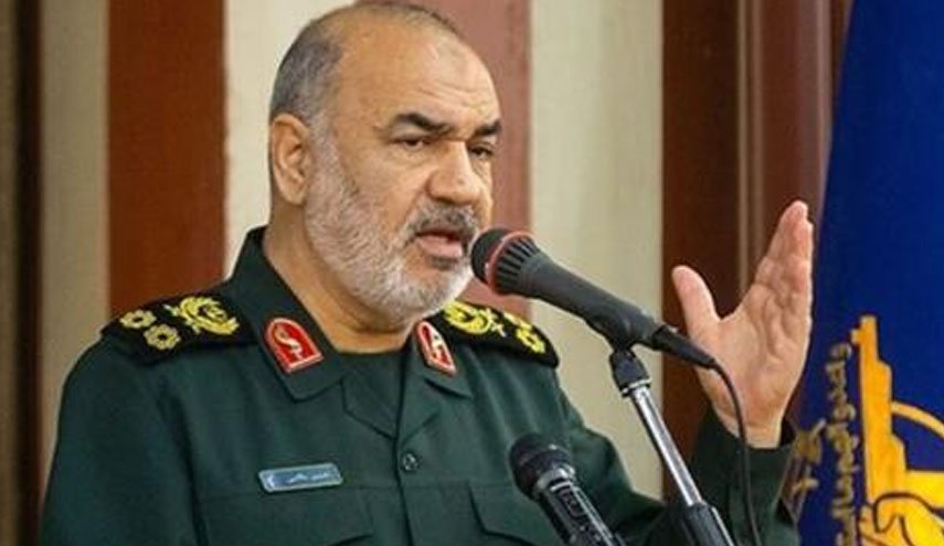 سرلشکر سلامی: سعودی در برابر انصارالله التماس آتش‌بس می‌کند/ حق و باطل فتنه اخیر واضح است و غبارآلود نیست