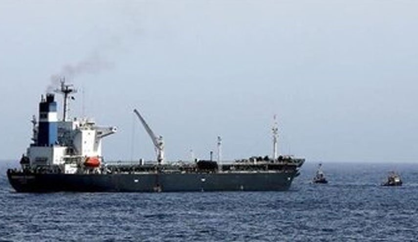 ائتلاف سعودی کشتی حامل سوخت یمن را توقیف کرد