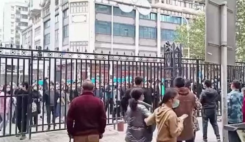 اعتراض چینی‌ها به محدودیت‌های کرونایی به شهر ووهان رسید