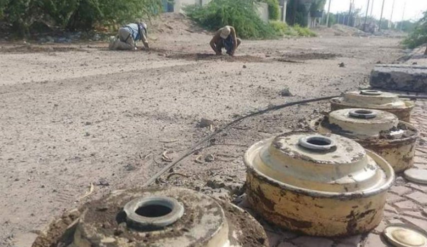 استشهاد يمني وابنه بانفجار جسم من مخلفات العدوان بالحديدة