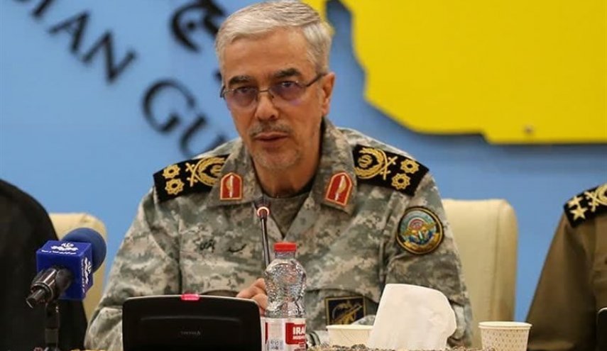 سرلشکر باقری: ناوهای آمریکایی در خلیج فارس ۱۰۰۰ کیلومتر از ایران فاصله گرفتند/ آنها را دائم زیر نظر و رصد داریم