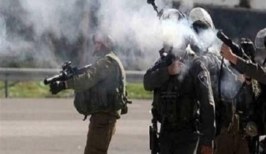 مجروح شدن حدود ۵۰ نفر از فلسطینیان در یورش صهیونیست‌ها به نابلس
