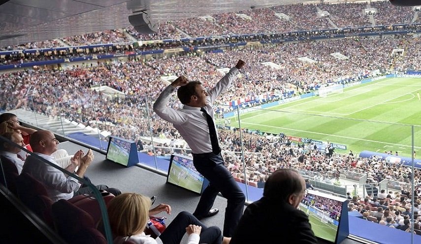 ماكرون يتوجه إلى قطر لحضور مباراة فرنسا والمغرب الأربعاء المقبل