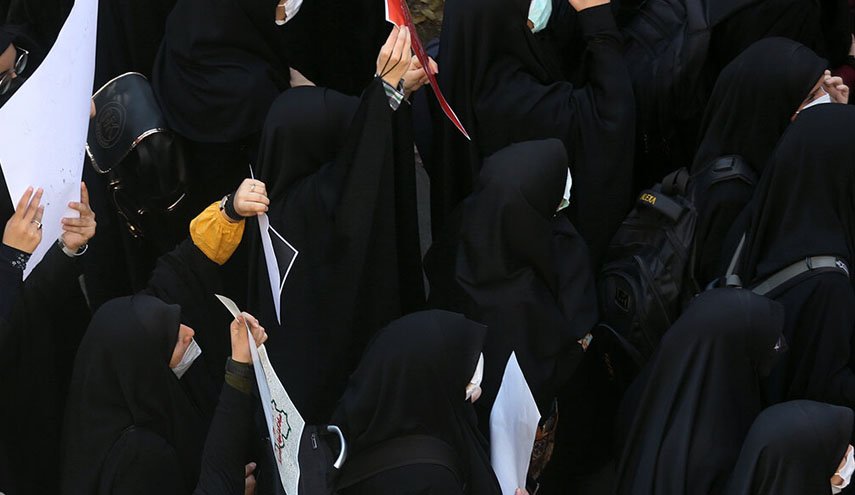 جمعی از دانشجویان مقابل دفتر سازمان ملل در تهران تجمع کردند