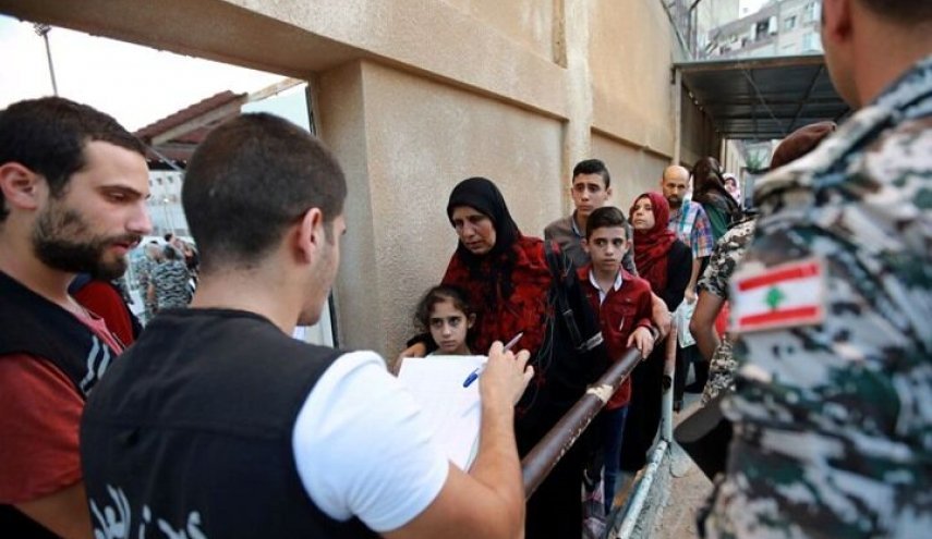 الجيش اللبناني یحبط عملية تهريب 31 سورياً قبالة شاطىء سلعاتا 