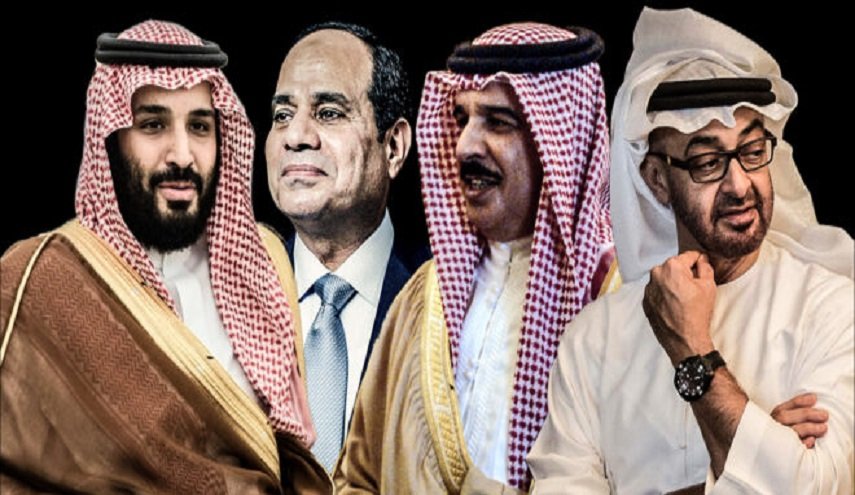 بالصورة.. تغريدة 'أربعة لن تجد من يحبهم' تشعل 'تويتر'