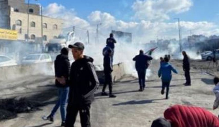 زخمی شدن 11 فلسطینی در حمله صهیونیست‌ها به راهپیمایی فلسطینیان