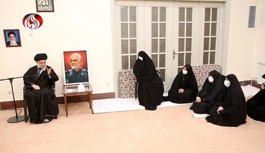 رهبر انقلاب: کار بزرگ شهیدسلیمانی حفظ، رشد دادن، مجهز کردن و احیاء جبهه مقاومت بود
