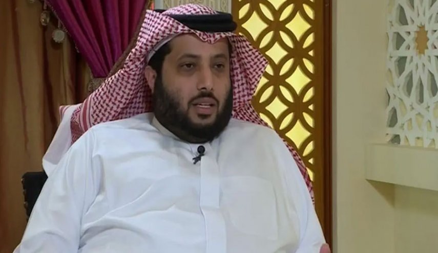 سفر درمانی دست راست بن سلمان به آمریکا/ انتقاد کاربران از شرایط نامناسب بیمارستان‌های عربستان