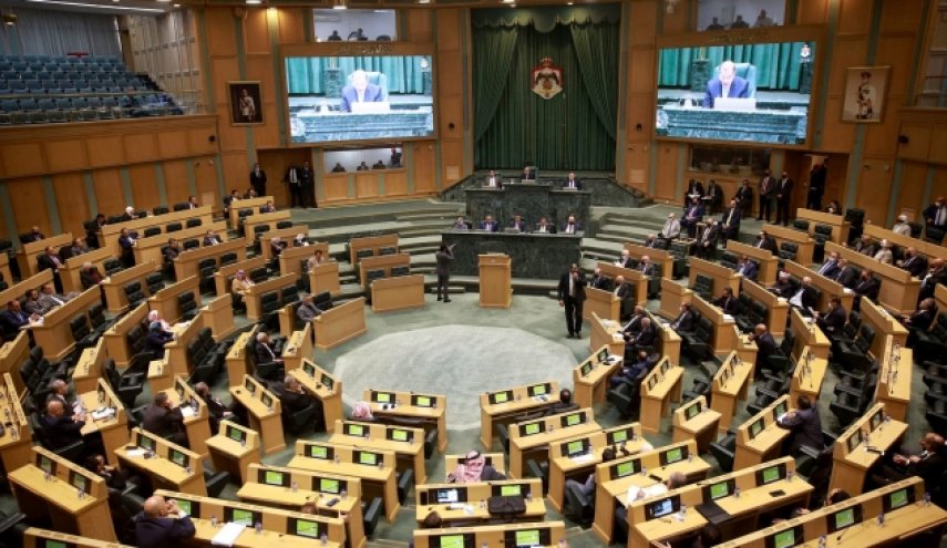 مجلس النواب الأردني يحيل مشروع قانون الموازنة إلى اللجنة المالية
