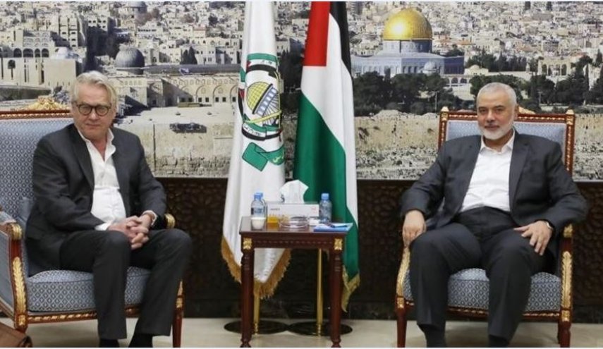 هنية يلتقي وينسلاند وعدد من مساعديه في الدوحة