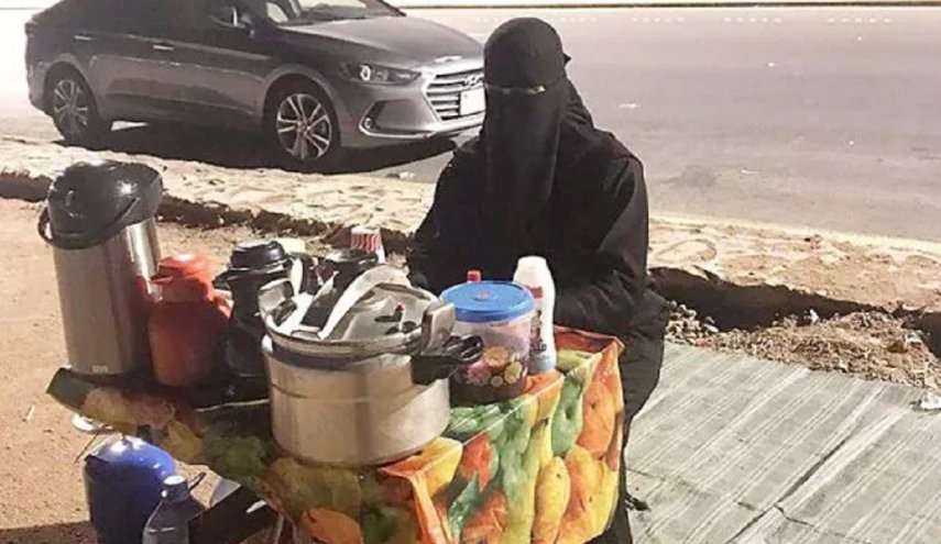 نصف مليار دولار لرونالدو وأضعافها لحفلات غنائية وهذا هو حال المواطن السعودي!