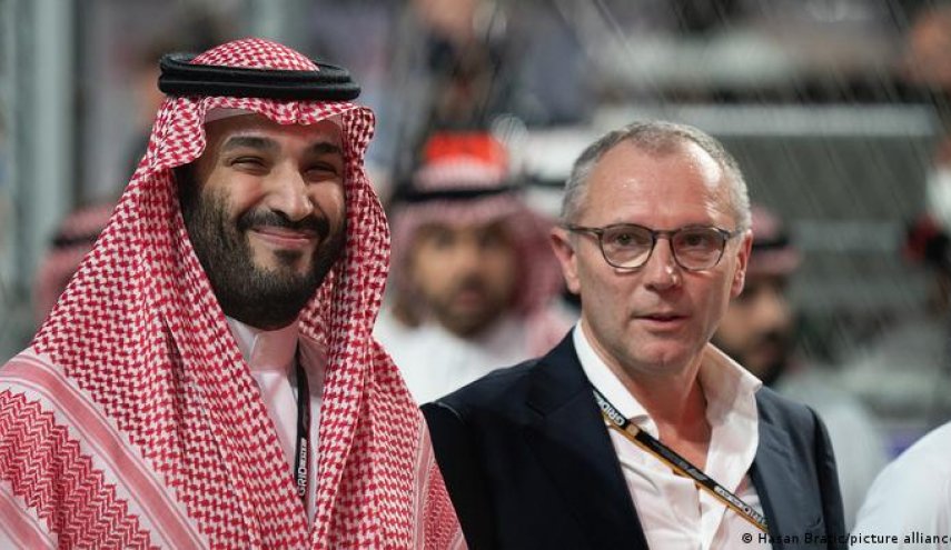 رئيس منظمة مملوكة لصندوق الاستثمار السعودي يتعرض لذا الموقف محرج