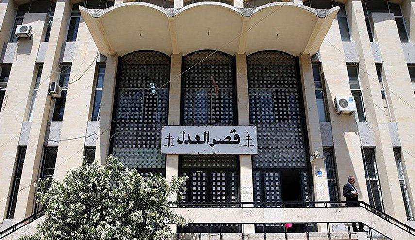 مصدر قضائي: النيابة العامة التمييزية لن تتعاطى مع قرارات البيطار