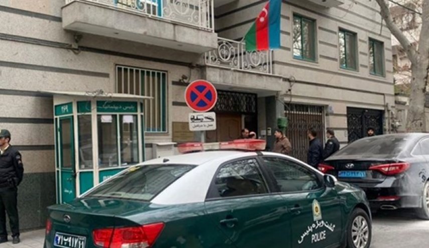 وزيرا الخارجية والداخلية الايرانيان يناقشان حادث سفارة آذربيجان