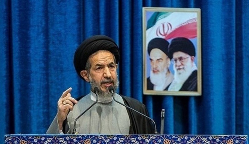 خطيب جمعة طهران: سلاحنا الجو يؤدي دورا كبيرا في توفير أمن ايران واقتدارها