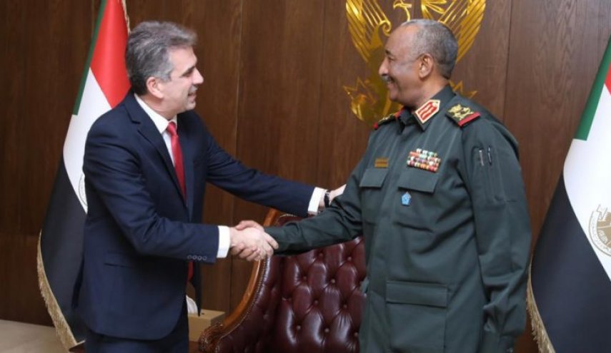 خفايا الدور الإماراتي في دفع السودان للتطبيع مع الكيان الإسرائيلي