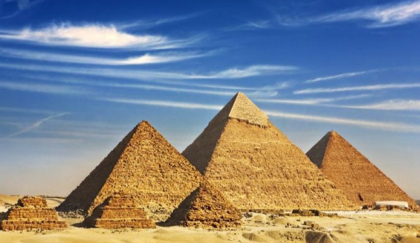 علماء يكشفون النقاب عن شكل الأهرامات عند بنائها... صورة

