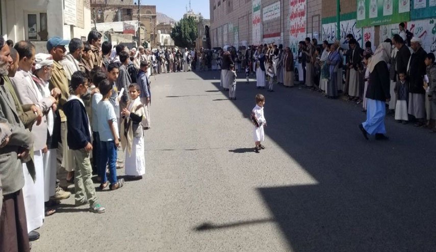 وقفات بأمانة عاصمة اليمن بذكرى خروج 'المارينز الأمريكي'من صنعاء