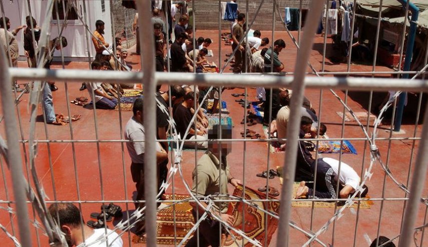 أسرى فلسطينيون يقررون الشروع بخطوات تبدأ بالعصيان وتنتهي بإضراب مفتوح