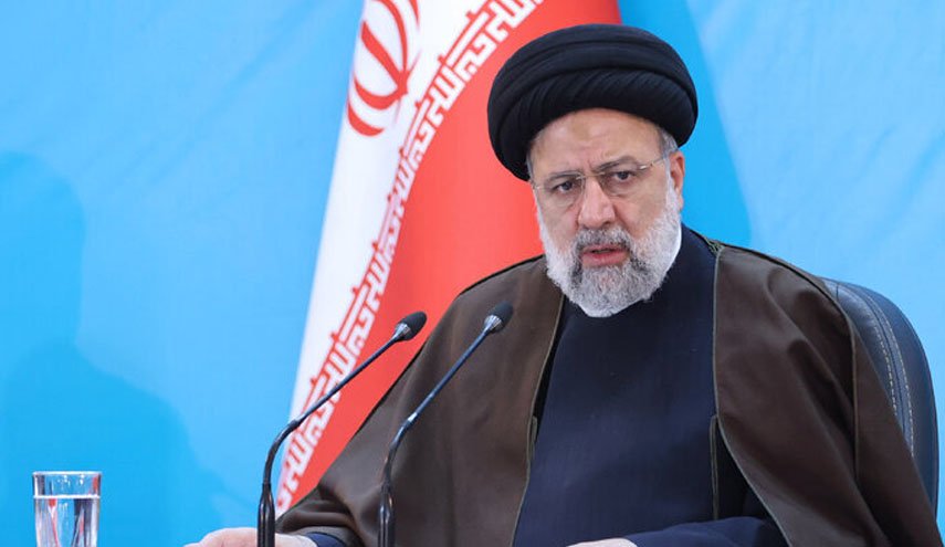 رئیس‌جمهور: تیم اقتصادی دولت همه توان خود را برای تثبیت بازار ارز بکار گیرند