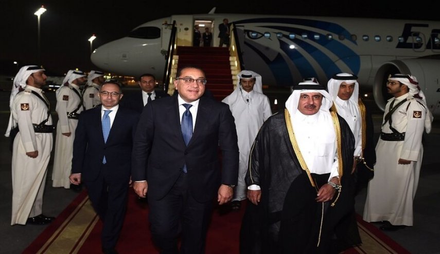 الأولى من نوعها.. وصول رئيس الوزراء المصري إلى قطر على رأس وفد وزاري