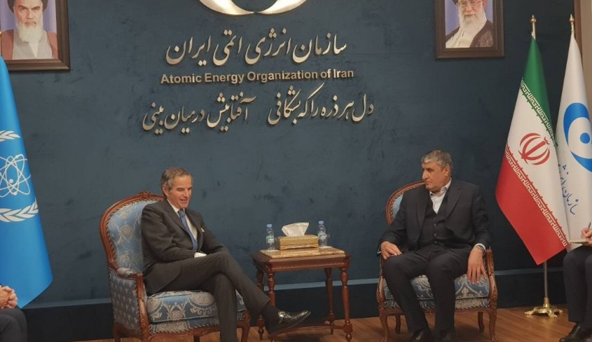 دور نخست مذاکرات گروسی با اسلامی در تهران
