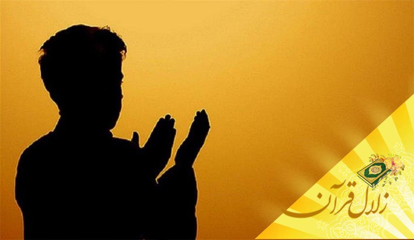 وظیفه نمازگزار به هنگام اقامه قنوت چیست؟
