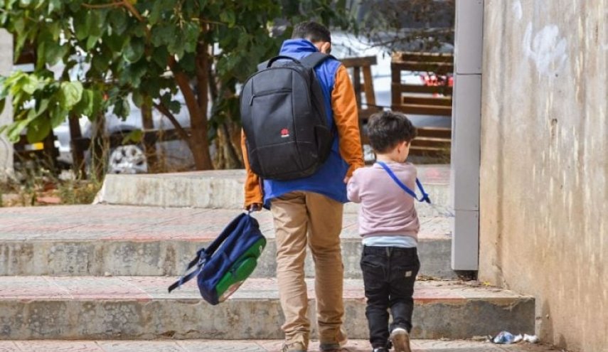 الجزائر تفتح تحقيقا بشأن 'وخز التلاميذ بالإبر' عند أبواب المدارس