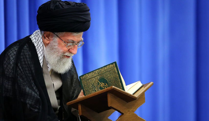 محفل انس با قرآن کریم در اولین روز ماه مبارک رمضان با حضور رهبر انقلاب