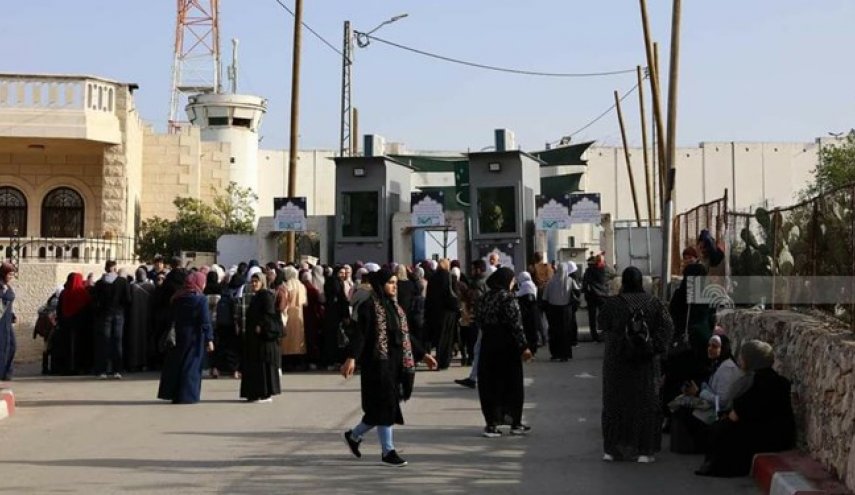 حضور هزاران فلسطینی در مسجدالاقصی برای اقامه نخستین نماز جمعه ماه رمضان