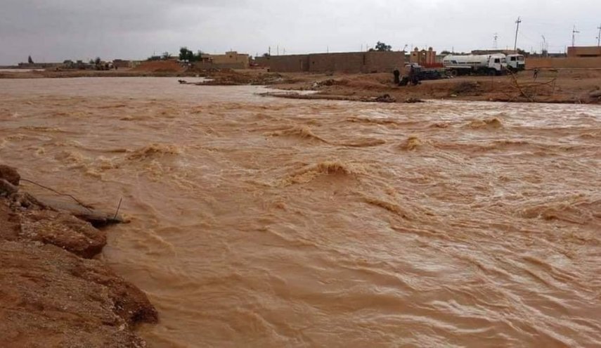 غرق الشوارع في صلاح الدين وقطع طريق تكريت - طوز خورماتو