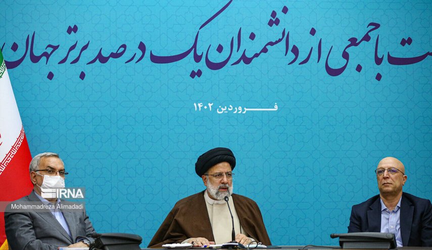 رئيس الجمهورية يؤكد على ضرورة تقديم حلول لمعالجة مشاكل البلاد