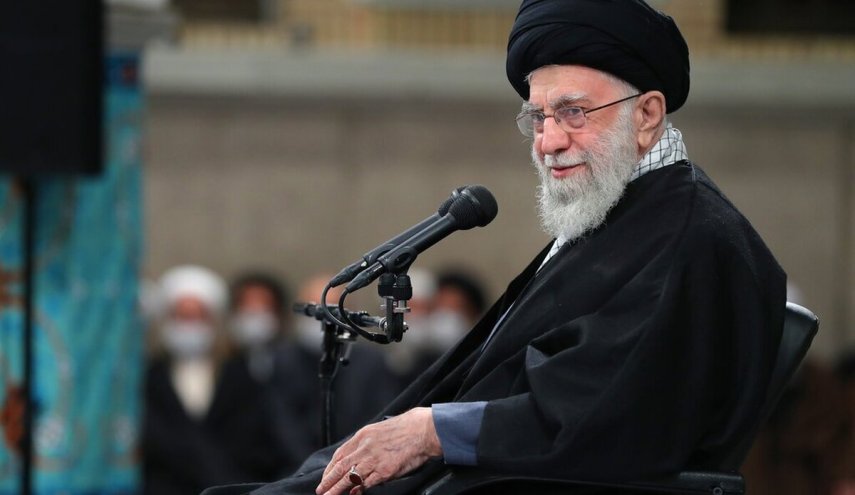 جمعی از شاعران و اساتید ادبیات فارسی با رهبر انقلاب دیدار می‌کنند