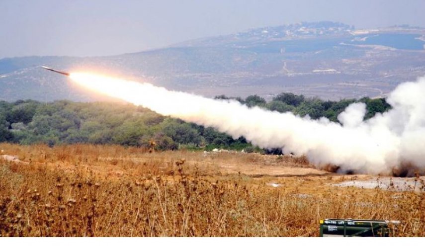 إصابة مستوطنين شمال فلسطين برشقات صاروخية من لبنان
