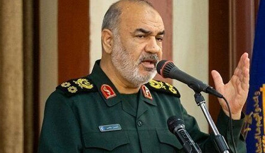 سردار سلامی: می‌خواستند ایران را بی‌ثبات کنند خود دچار بی‌ثباتی شده‌اند