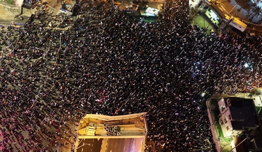  130 ألف متظاهر خرجوا في تل أبيب ضد الإجراءات القضائية