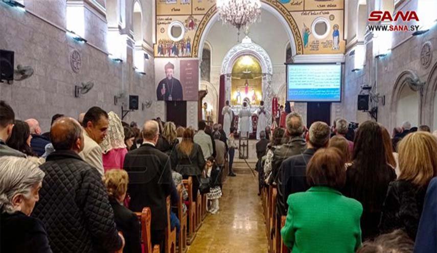 احتفالا بعيد الفصح.. صلوات وقداديس بكنائس حلب والسويداء في سوريا
