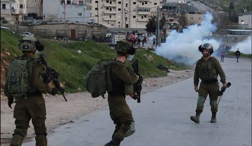اندلاع مواجهات بين شبان فلسطينيين وقوات الاحتلال في القدس