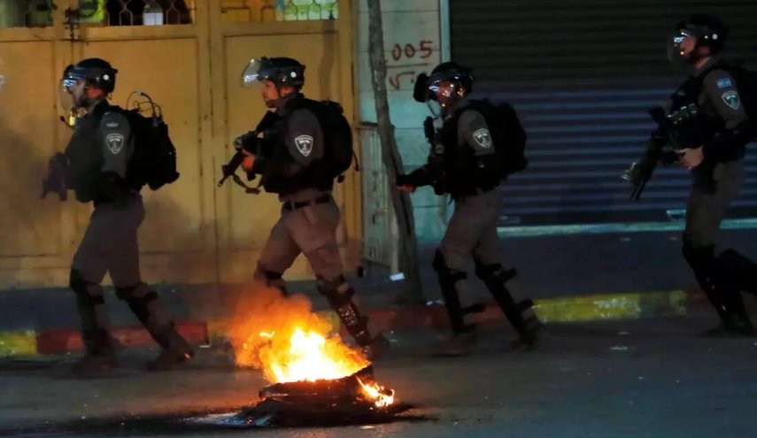 اندلاع مواجهات مع قوات الاحتلال في مخيم شعفاط بالقدس المحتلة

