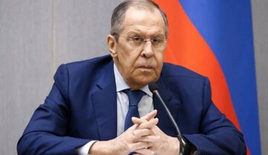 هشدار لاوروف: اتحادیه اروپا مانند ناتو نظامی شده است/ وعده غرب در باره خودداری از توسعه ناتو دروغ بود
