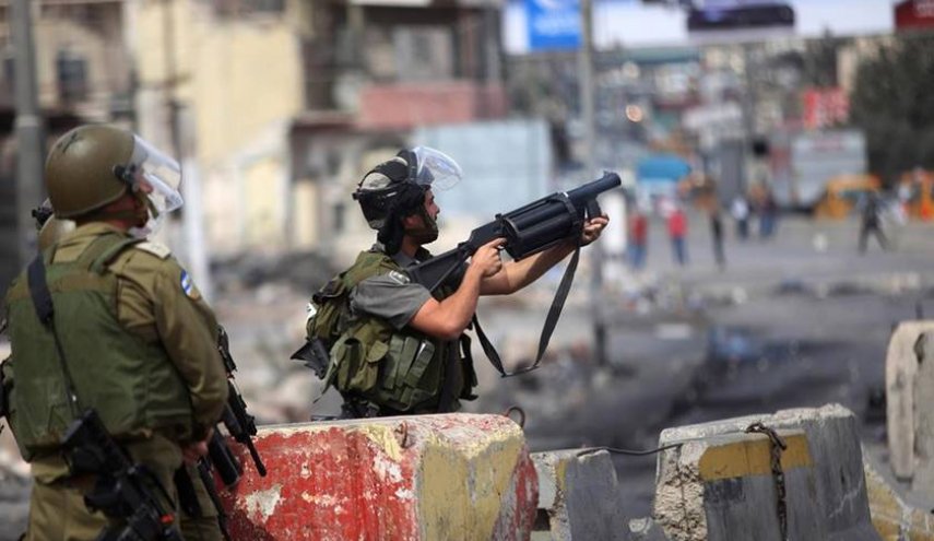 اندلاع مواجهات عنيفة بين فلسطينيين وقوات الاحتلال في الضفة