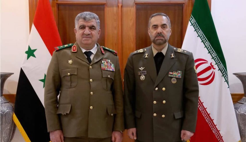 وزير الدفاع الايراني: مستعدون لتجهيز سوريا باحدث الاسلحة
