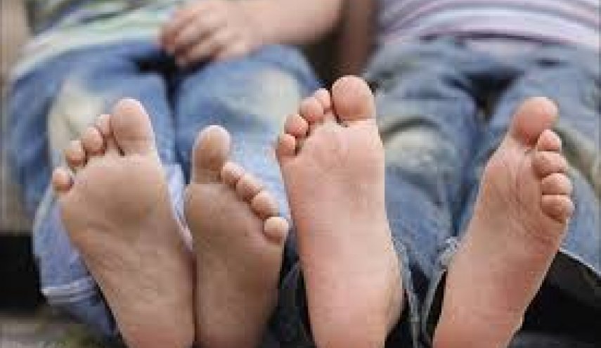 احذروا.. علامة في أصابع القدمين تنذر بارتفاع الكوليسترول