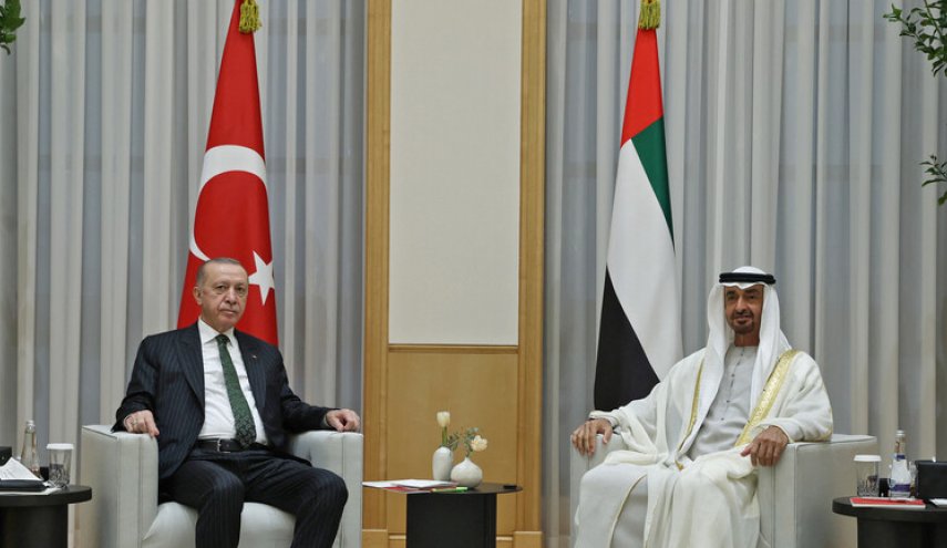 بن زايد يجري اتصالا هاتفيا بأردوغان
