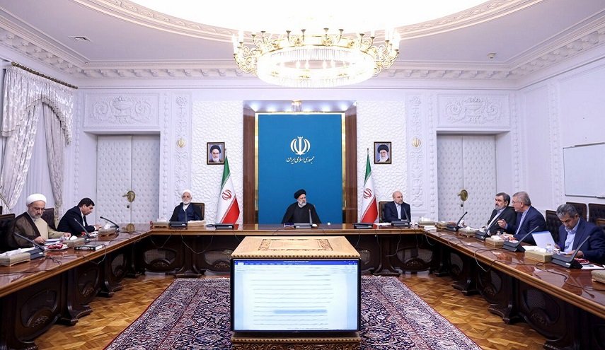 المجلس الأعلى للتنسيق الاقتصادي يزيد صلاحيات المركزي الإيراني في مجال العملة الأجنبية